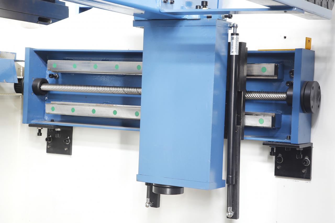 4 Axis Cnc Tandem Press Brake With Delem Da58t 2d Graphical Controller 4 Axis Cnc Tandem Press Brake Delem Da58t 2d graafilise kontrolleriga