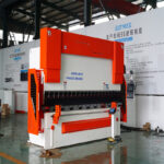 Hiina 220t CNC painutusmasin 6+1 teljega hüdrauliline presspiduri hind