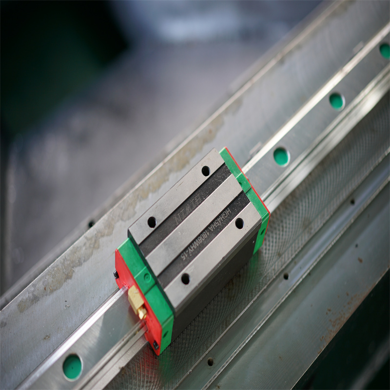 CNC laseri tootmine 500W 1000W 2000W roostevabast terasest kiudlaseriga lõikamismasin