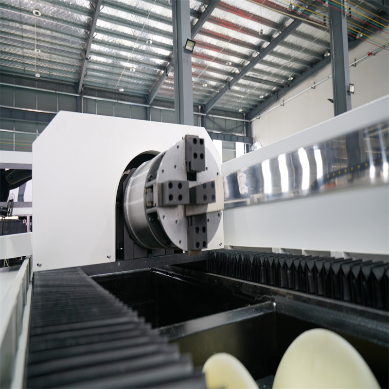 Suure täpsusega CNC keskmise laiusega metall-lehtkiudlaseriga lõikamismasin
