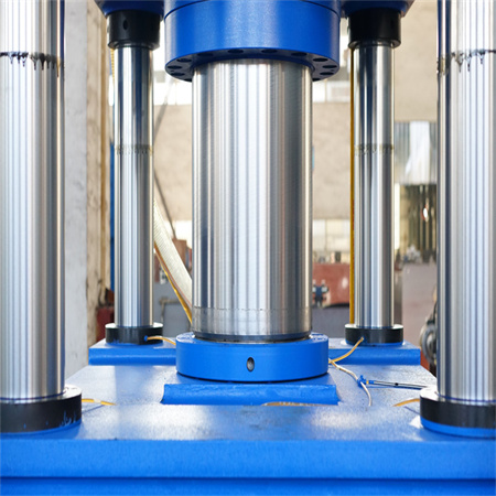 400-tonnise nelja kolonniga komposiitvaigust kaevukaane valmistamise masina hüdrauliline press