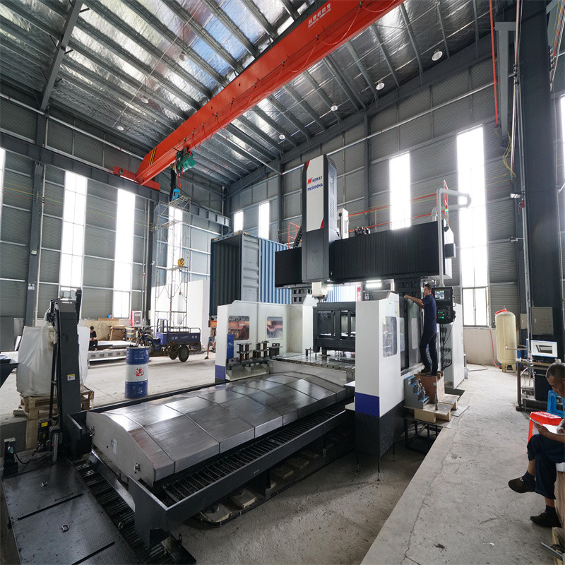 Tööstuslikud laserseadmed 1000 W CNC kiudlaseriga lõikamismasin teraspleki jaoks