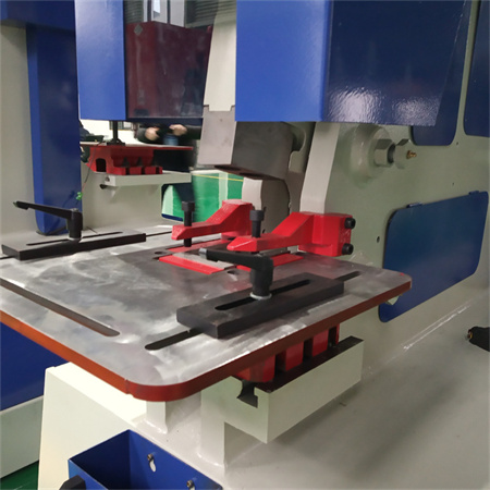 110tonnine metallleht Pressinurga lõikamine Hüdrauliline rauatöömasin
